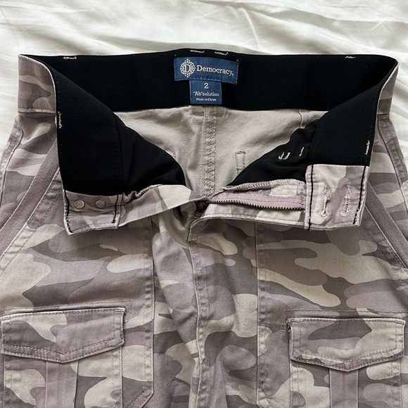 Democracy Ab technology Camo Mini Skirt size 2 - Picture 7 of 10